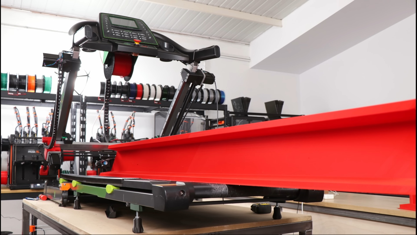 Modificando una cinta de correr para crear una impresora 3D «infinita»